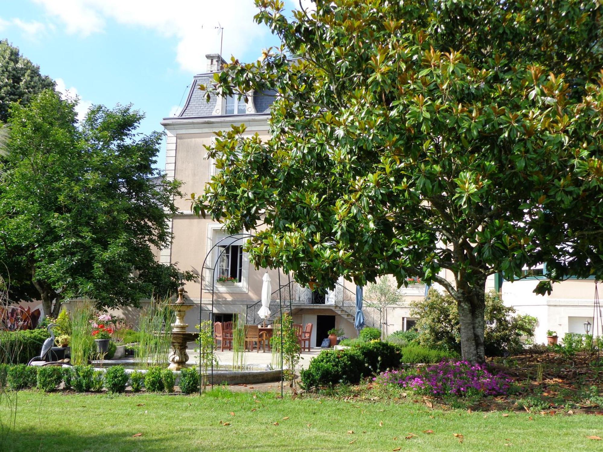 La Maison Ribotteau L'Isle-Jourdain  Eksteriør bilde